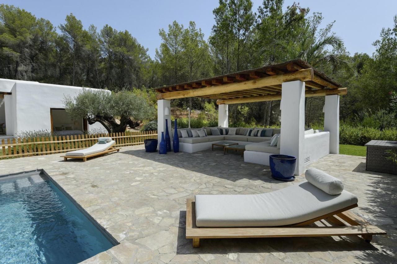 Wonderful Ibiza Blakstad San Rafael 5 Bedrooms A Tranquil Location Not Far Away From San Rafael San Rafael Villa